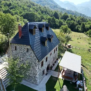 Casa de hóspedes Rrashkadoli 