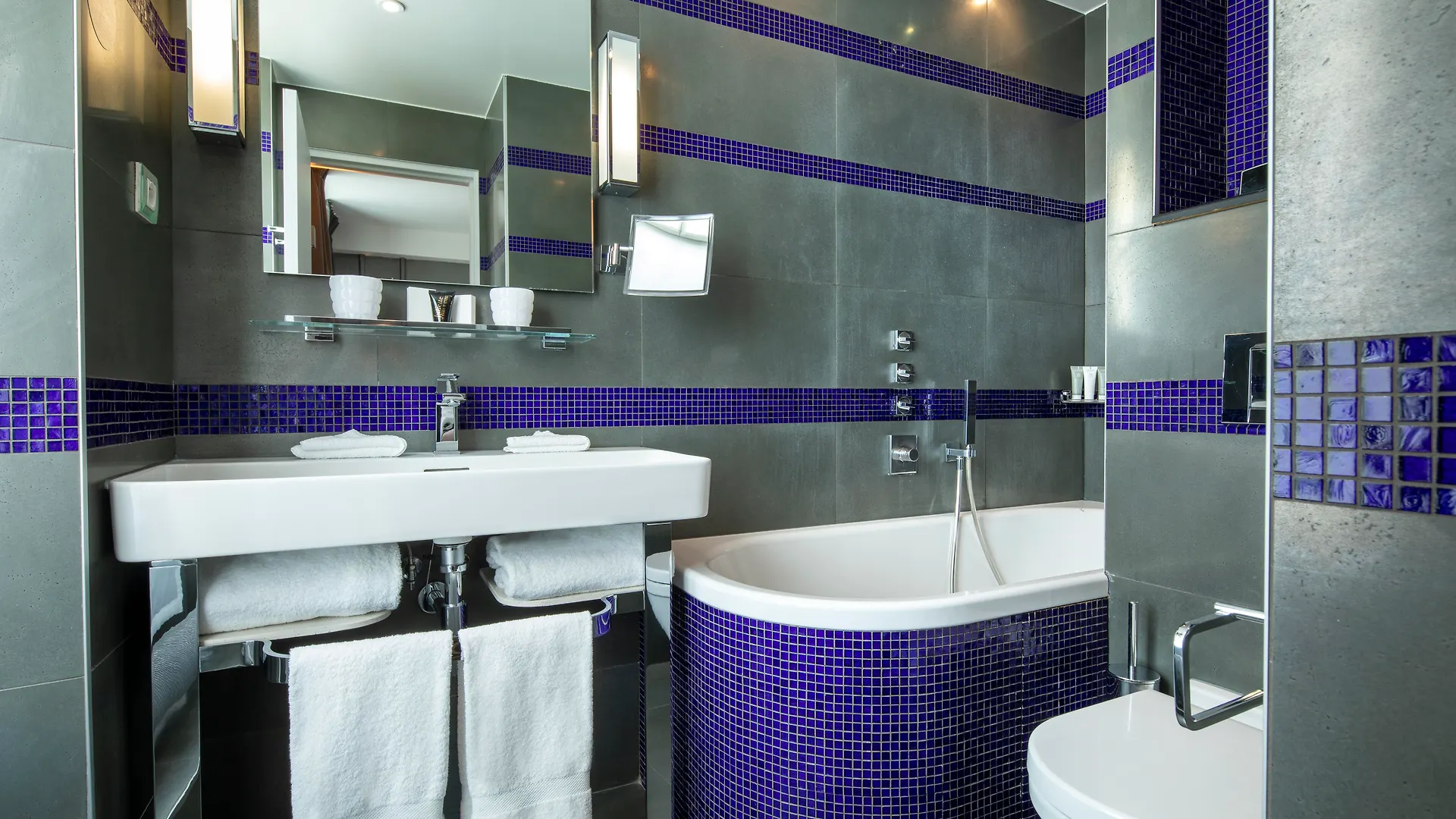 Le Pradey Otel Paris