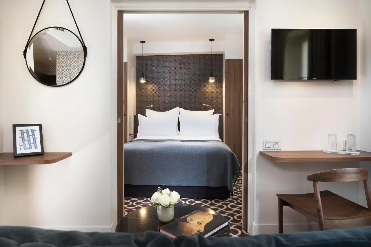 Le Pradey Otel Paris 4*,