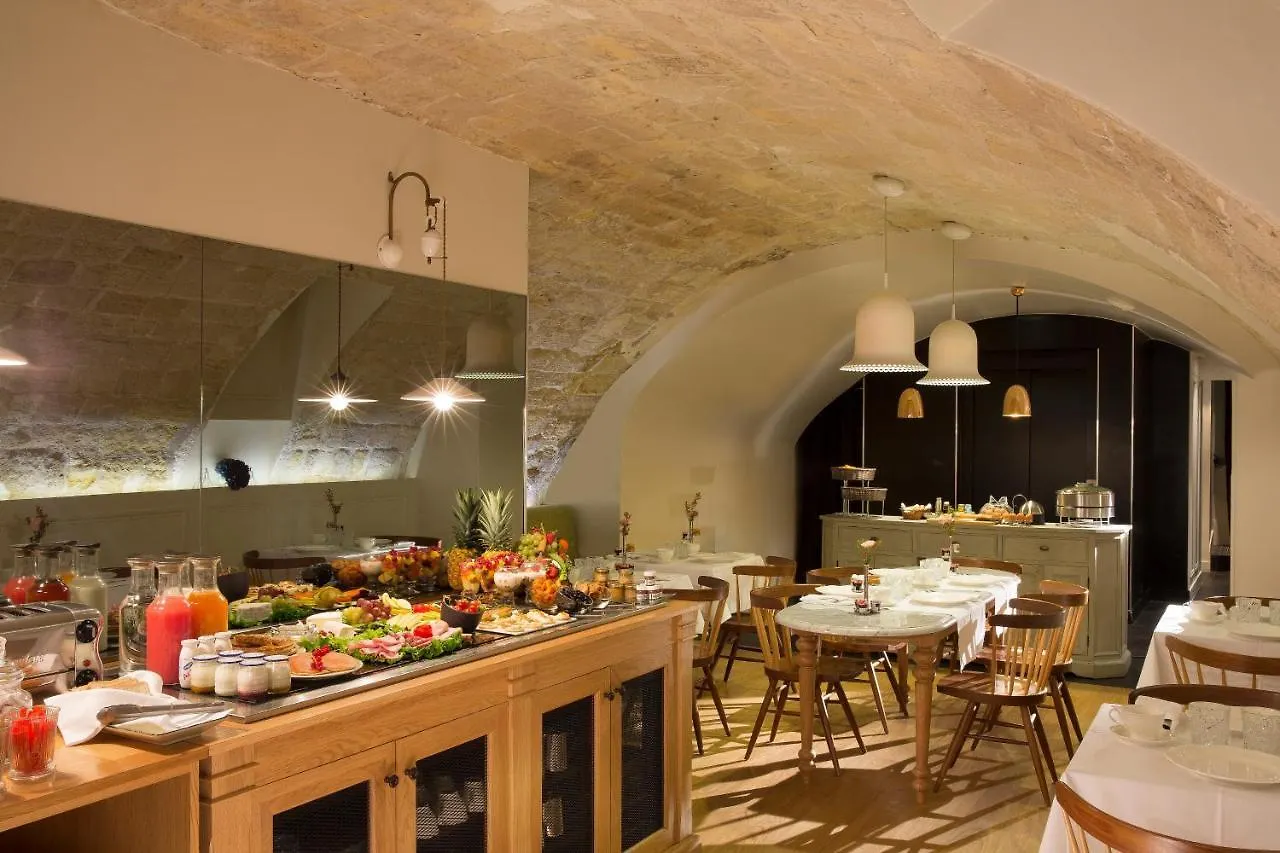 Le Pradey Hotel Paris